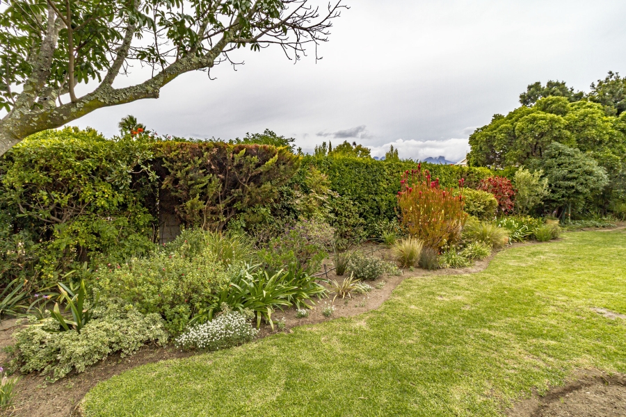 2 Bedroom Property for Sale in Bizweni Western Cape